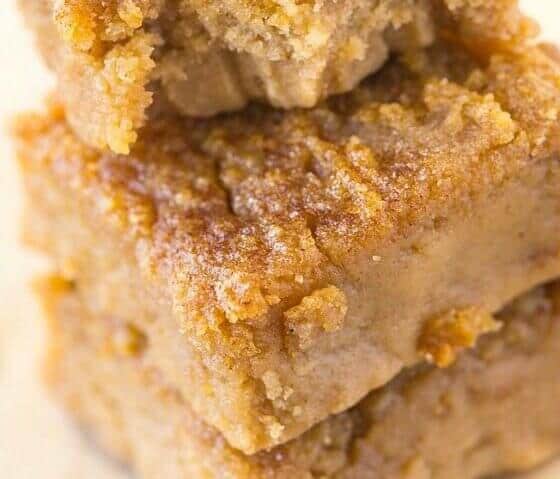 Healthy Four-Ingredient Flourless Apple Pie Blondies