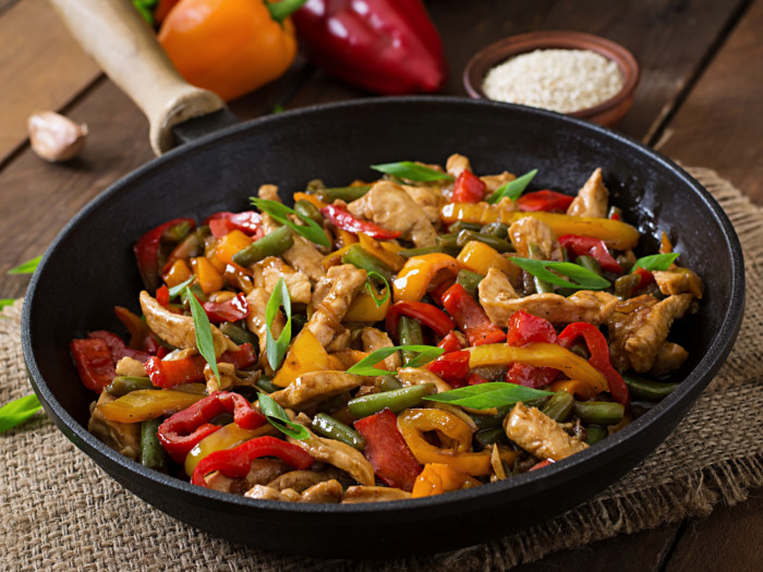 Chinese stir fry with chicken and mixed peppers