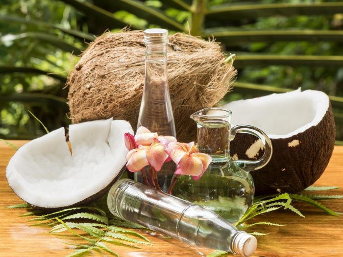 椰子油治疗头皮屑的6种有效方法|苦荞之家