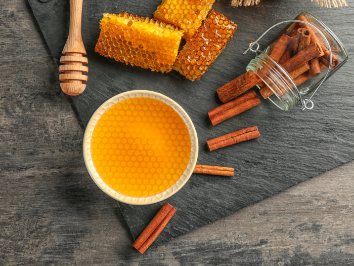 蜂蜜和肉桂的十大健康益处|苦荞之家