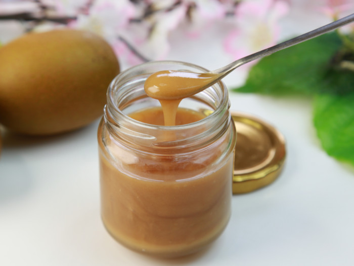 6种最佳麦卢卡蜂蜜的优点和用途|苦荞之家